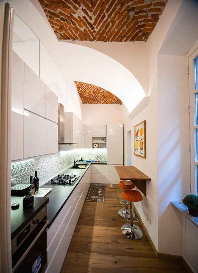 Casa Del Conte Massimiliano Roero Apartment Cuneo Luaran gambar