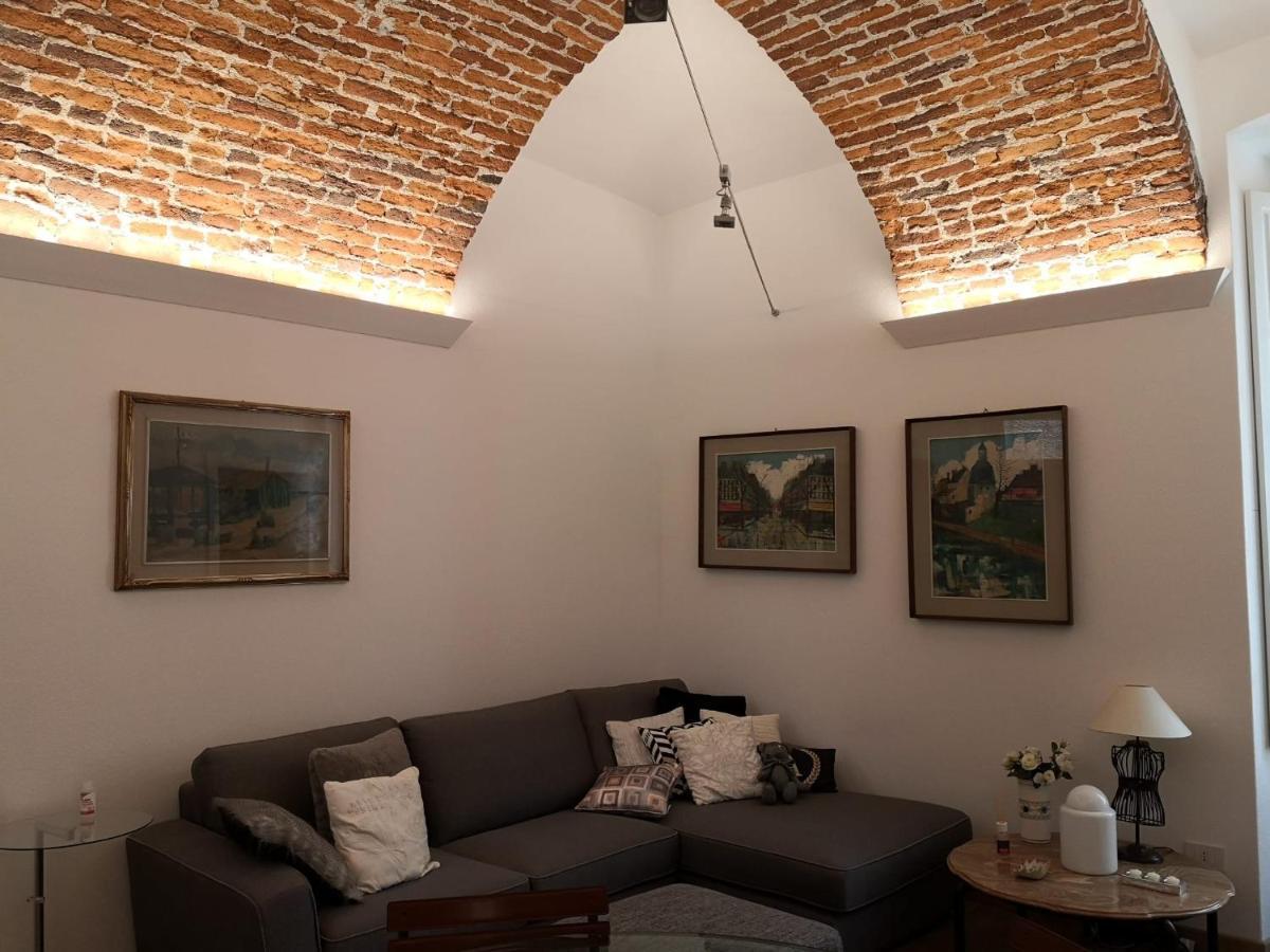 Casa Del Conte Massimiliano Roero Apartment Cuneo Luaran gambar