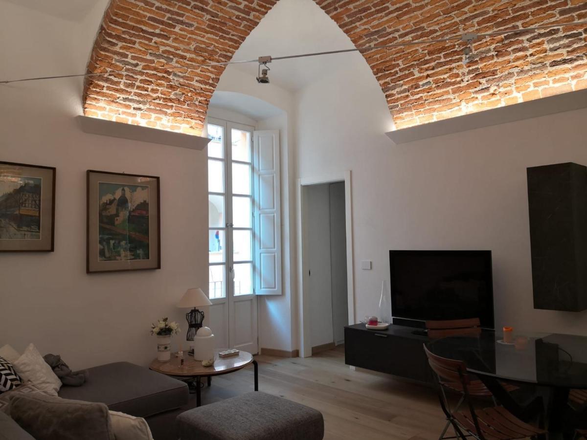 Casa Del Conte Massimiliano Roero Apartment Cuneo Luaran gambar