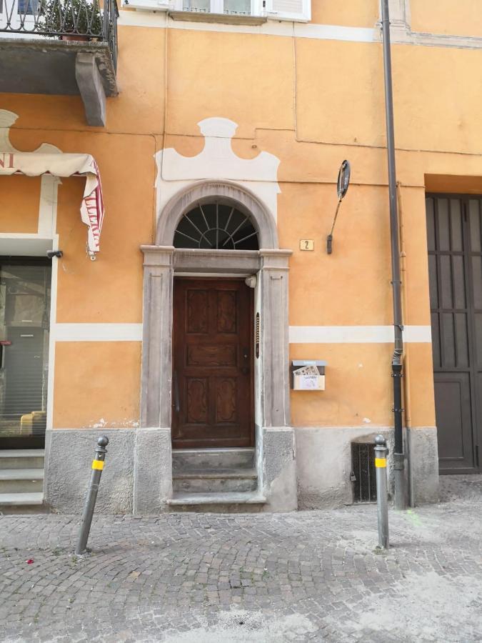 Casa Del Conte Massimiliano Roero Apartment Cuneo Luaran gambar